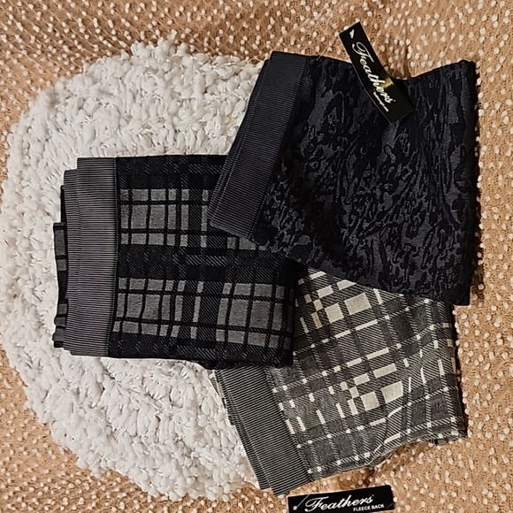 3 Feathers Leggings - Picture 1 of 8